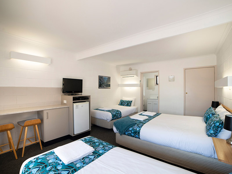 Halls Gap Motel: Family Room